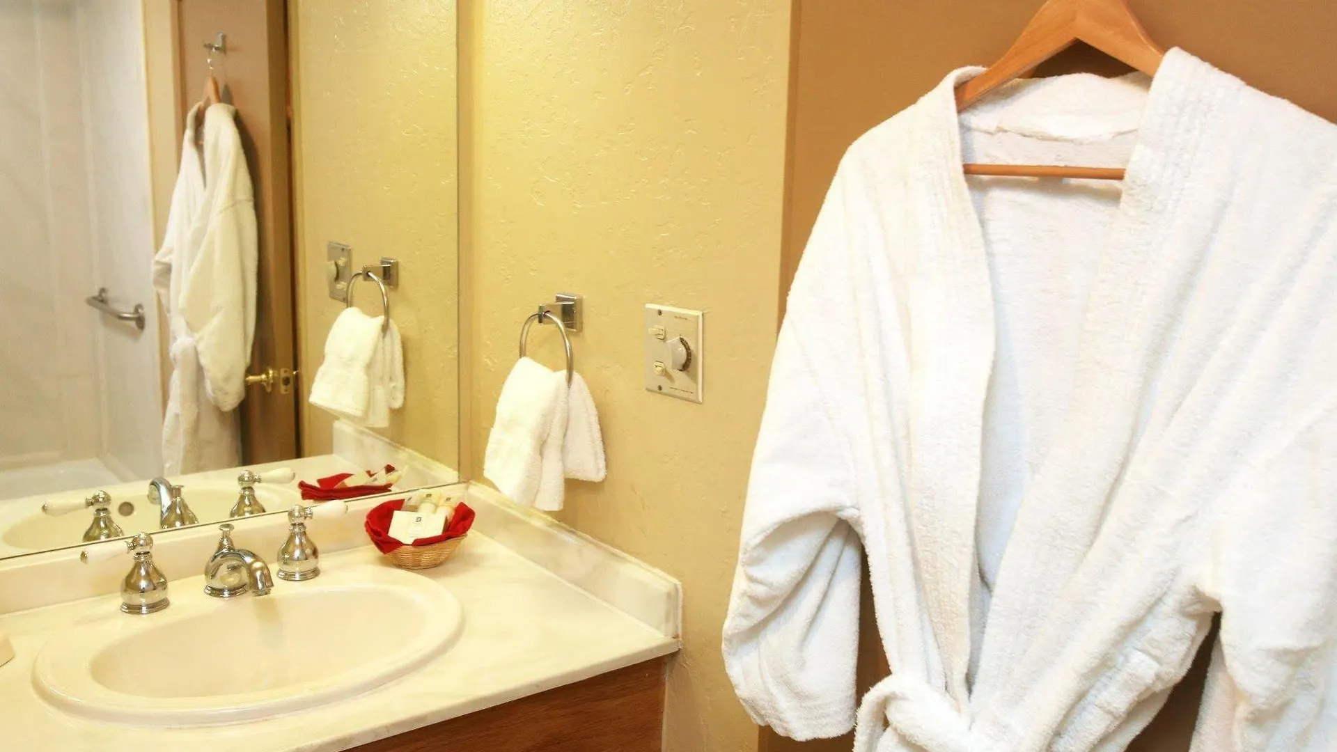 Hotel Azure South Lake Tahoe 4*,